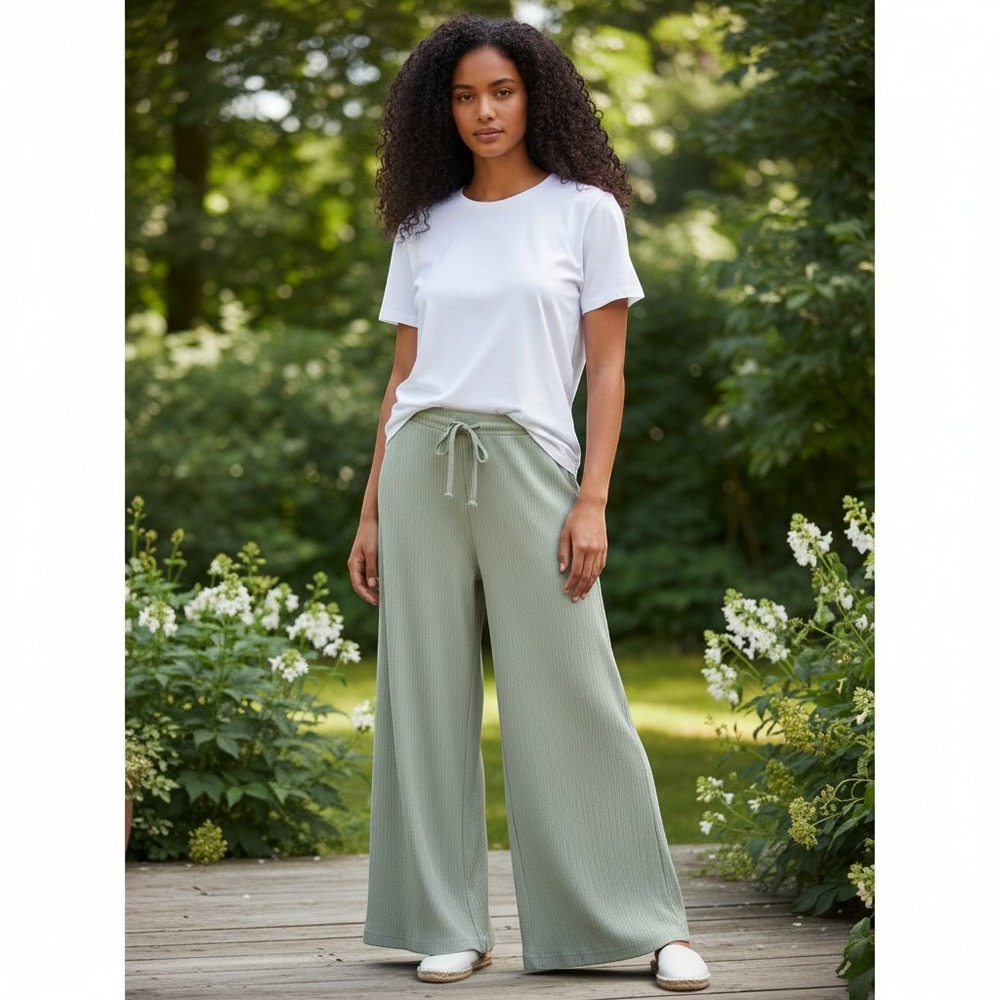 TravelSmith Wide Leg Pants Medium Sage Green Excellent Crinkle Drawstring Travel